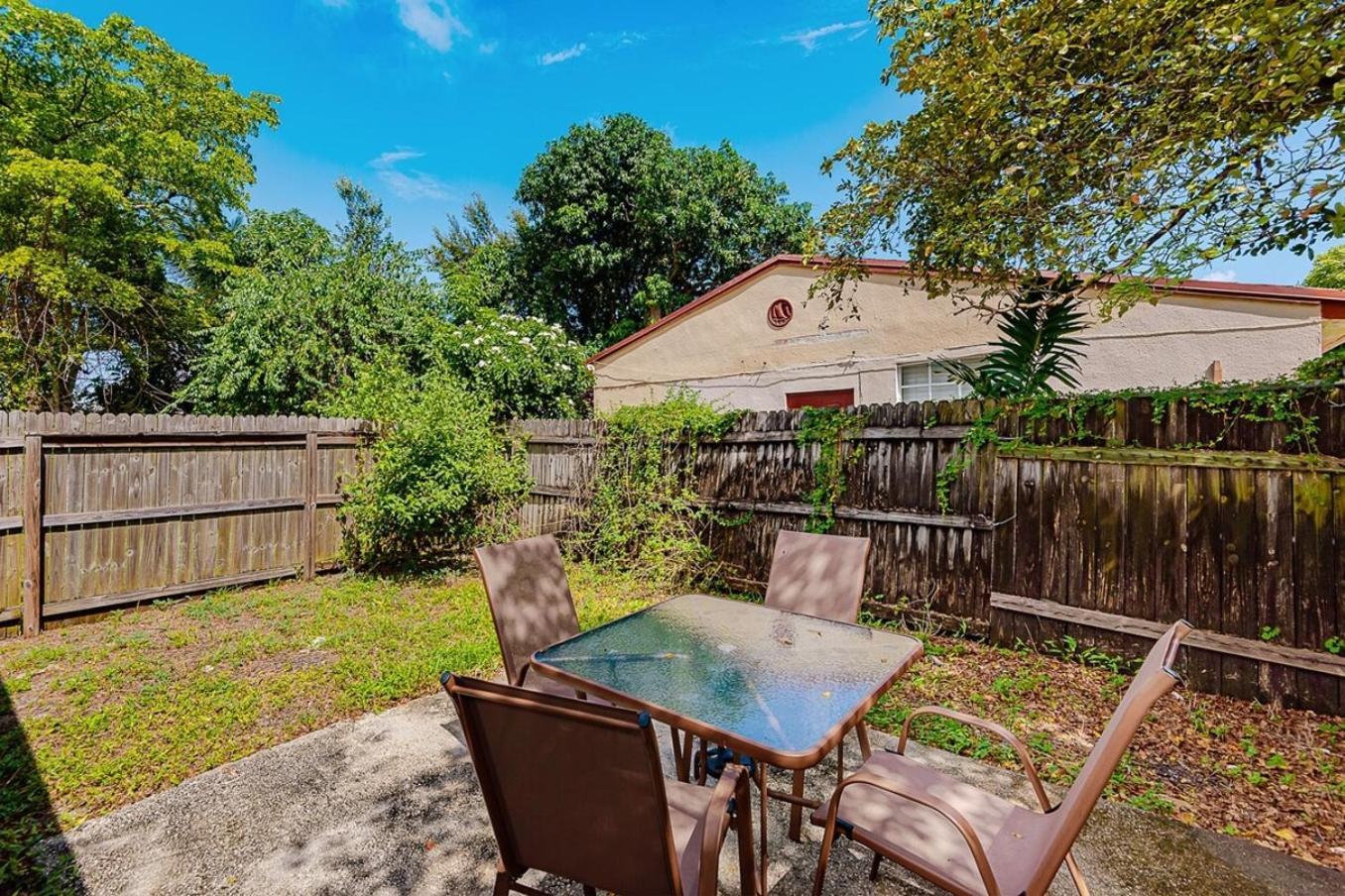 2 Bedroom House Minutes From Beach And Casino Db1 Dania Beach Exterior foto