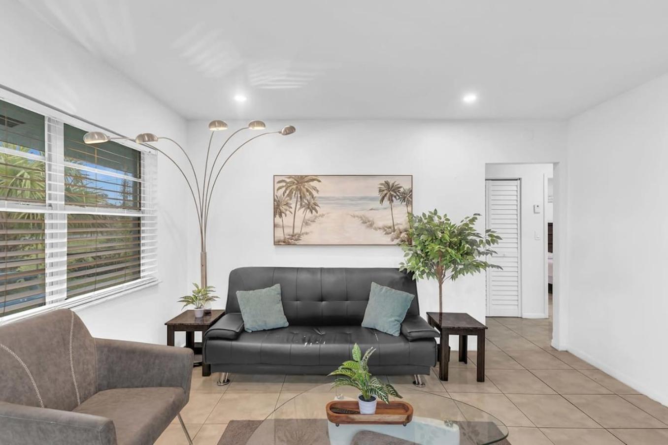 2 Bedroom House Minutes From Beach And Casino Db1 Dania Beach Exterior foto
